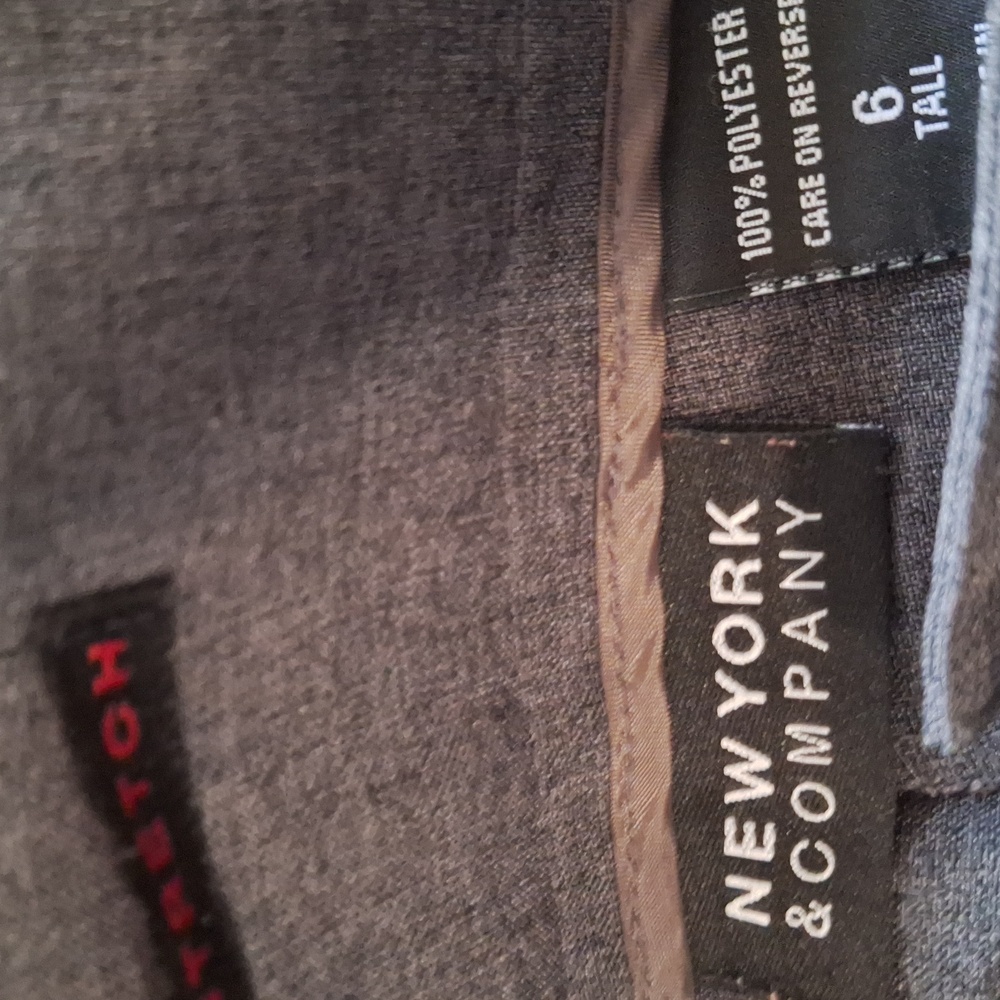 New York & Company Charcoal Women's Trousers - Picture 8 of 8